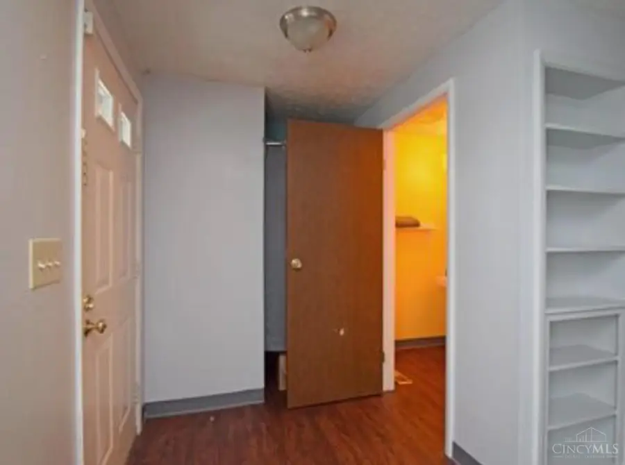 3471 Statewood Dr #5-B, Cincinnati, OH 45251 - #3