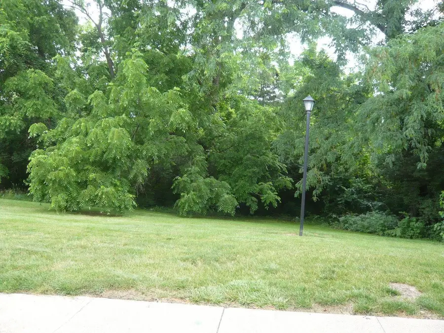 3488 Sunbury Lane #325, Colerain, OH 45251 - #2