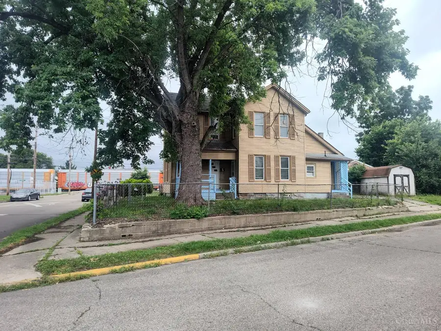 200 Maple Street, Elmwood Place, OH 45216 - #2