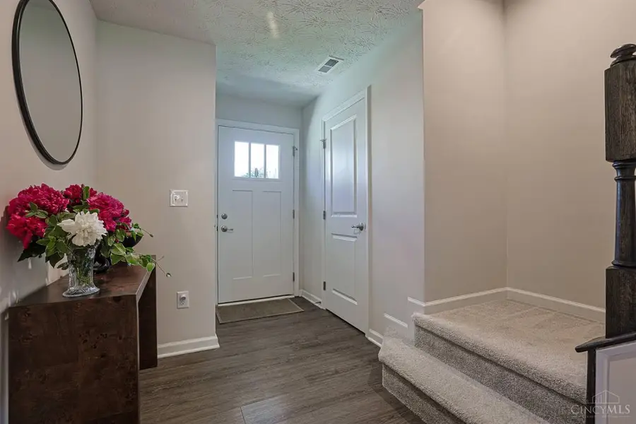 25 Wentworth Lane, Cincinnati, OH 45236 - #3