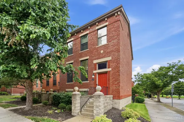 1013 John Street, Cincinnati, OH 45203