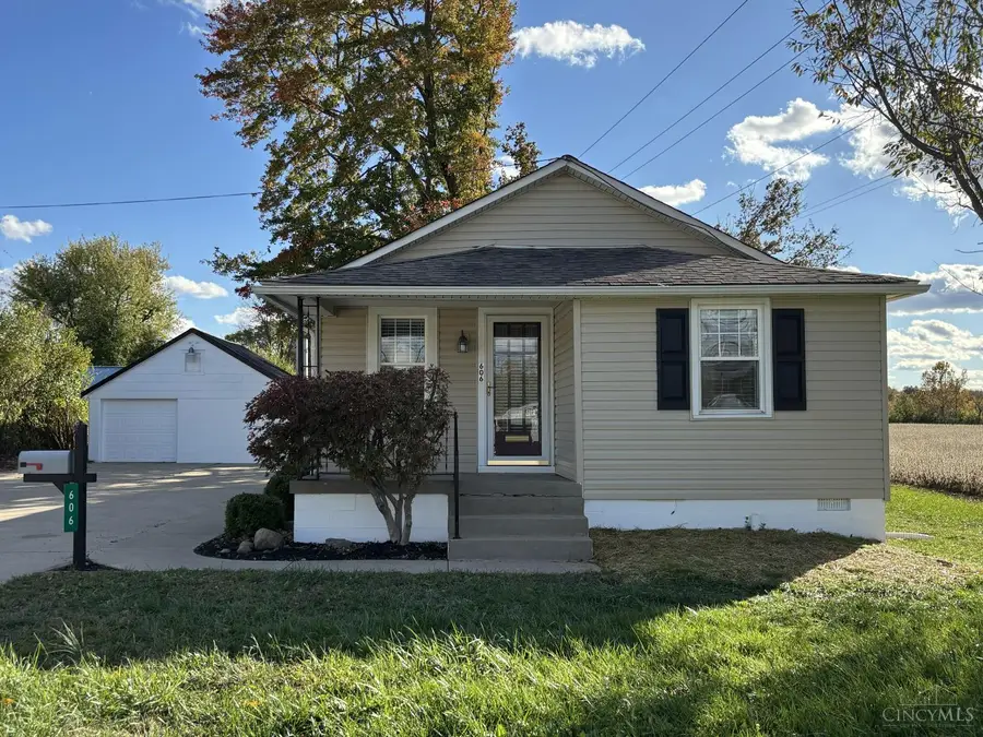 606 W Pike Street, Morrow, OH 45152 - #3