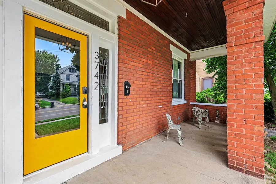 3742 Applegate Avenue, Cheviot, OH 45211 - #2