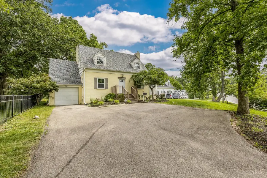 7527 Montgomery Road, Sycamore, OH 45236 - #2