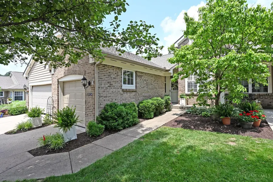 5928 Castlewood Crossing, Mulberry, OH 45150 - #3