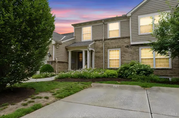 6221 Watchcreek Way #301, Miami Twp, OH 45150