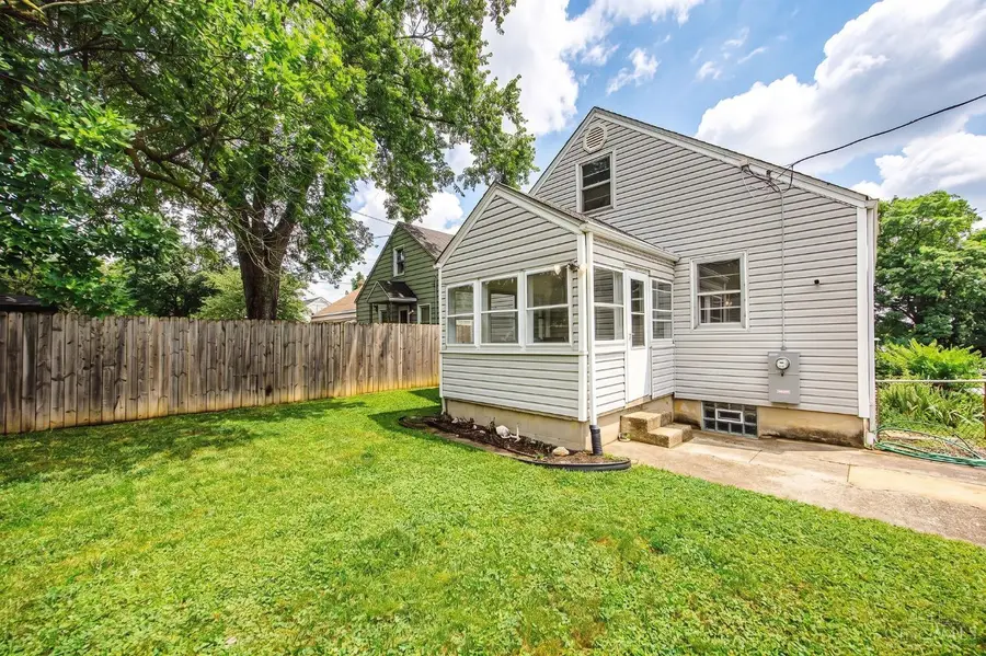 501 Ridgewood Avenue, Hamilton, OH 45013 - #3