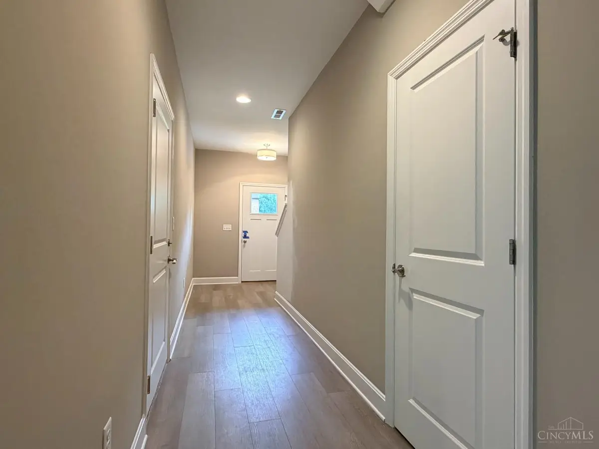 381 Cityscape, Cincinnati, OH 45205 - #1