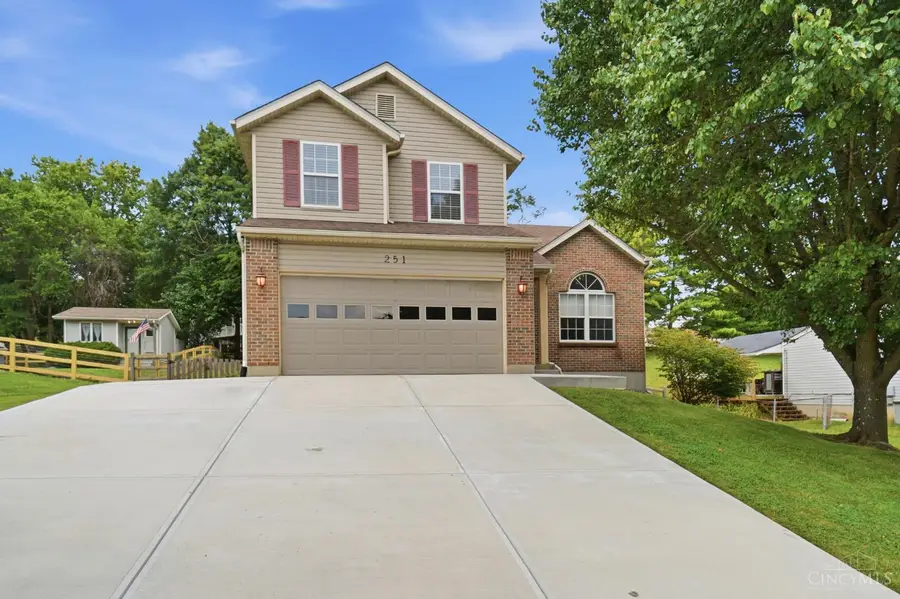 251 Fairborn Drive, Hamilton, OH 45013 - #2