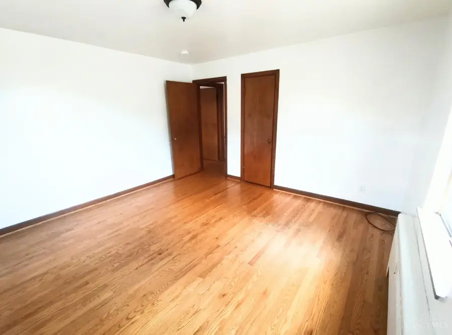2449 Ferguson Road, Cincinnati, OH 45238 - #3