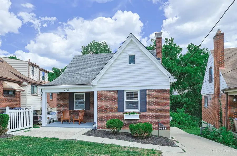 6738 Hampton Drive, Cincinnati, OH 45236 - #2