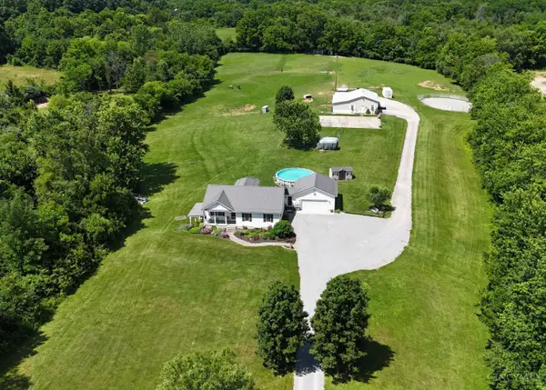 8024 Hightop Road, Hillsboro, OH 45133