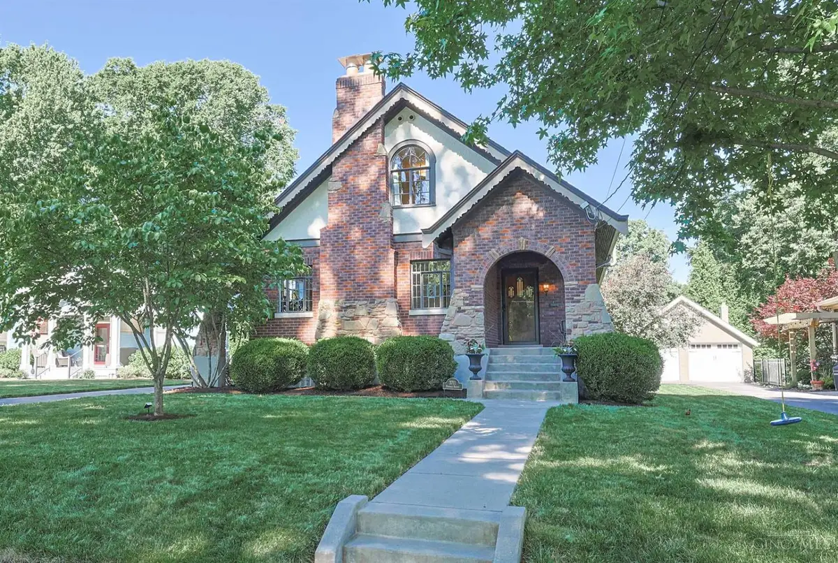 3711 Petoskey Avenue, Mariemont, OH 45227 - #1