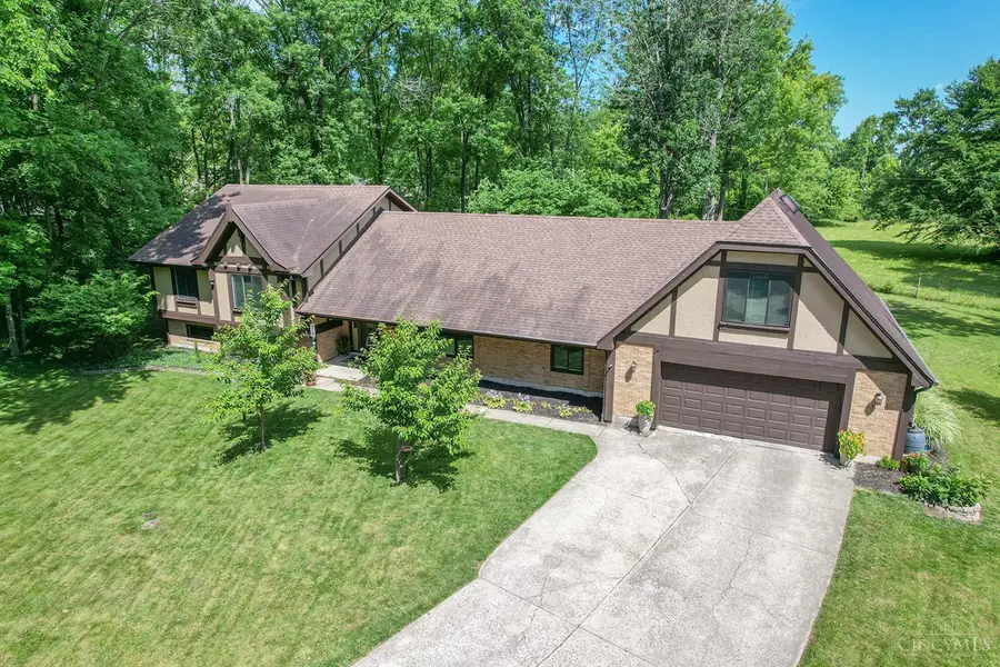 7261 Candlewyck Court, Centerville, OH 45459 - #3