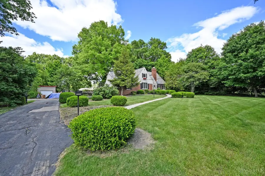 1020 W Galbraith Road, Cincinnati, OH 45231 - #2