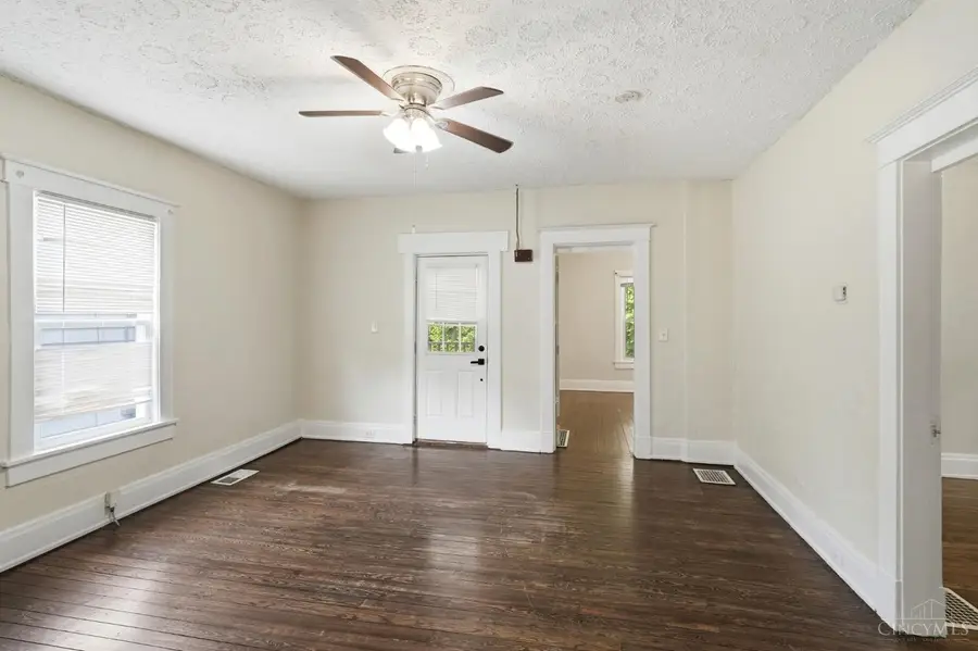 5128 Blaesi Street, Cincinnati, OH 45227 - #3