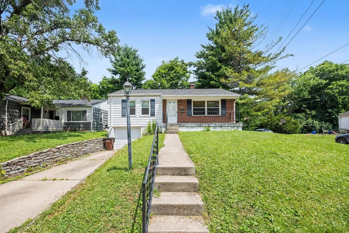 6480 Ridgefield Drive, Finneytown, OH 45224 - #1