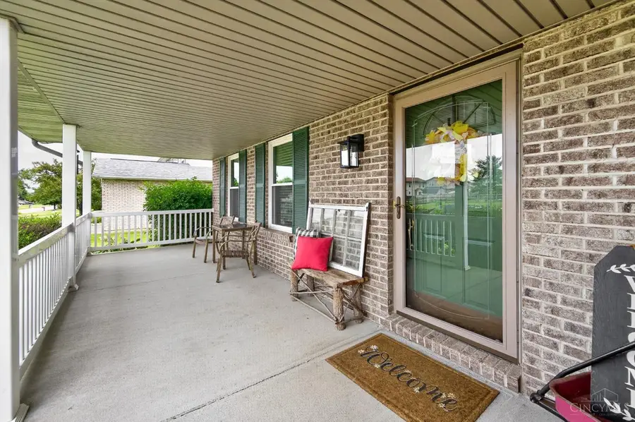 3689 Stockbridge Lane, Fairfield, OH 45011 - #2