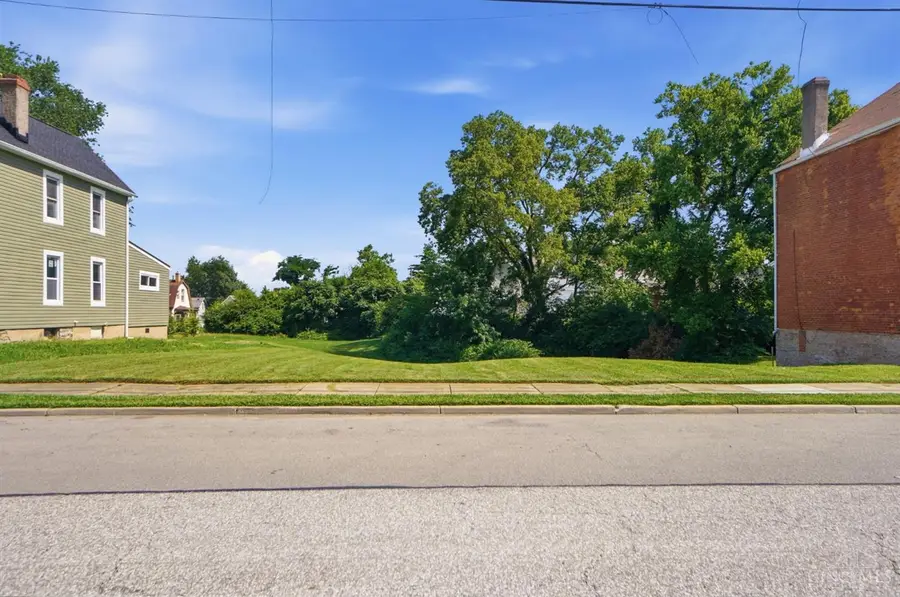 1612 Brewster Avenue, Cincinnati, OH 45207 - #2