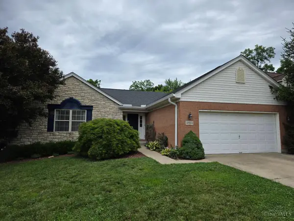 2924 Parkwalk, Green Twp, OH 45239