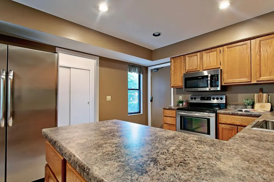 57 Evergreen Circle, Wyoming, OH 45215 - #3