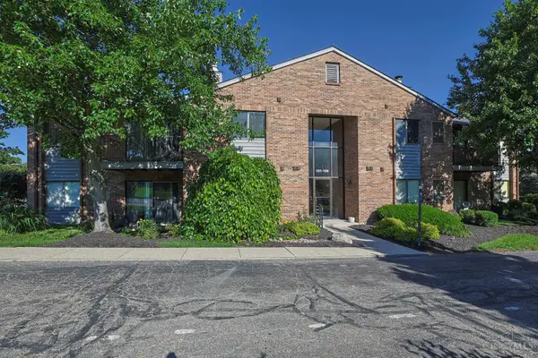 1544 W Galbraith Road #106, North College Hill, OH 45231