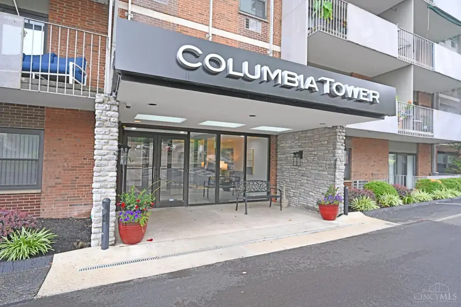 1815 William Howard Taft Road #202, Cincinnati, OH 45206 - #2
