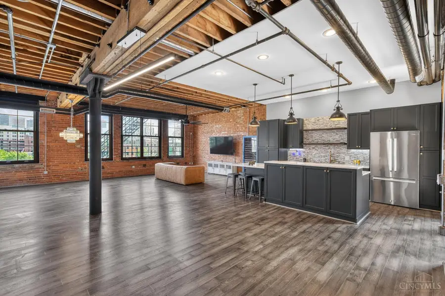 214 E 14th Street #3A, Cincinnati, OH 45202 - #2