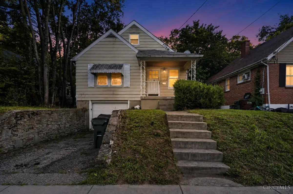 1824 Sterling Avenue, North College Hill, OH 45239 - #1
