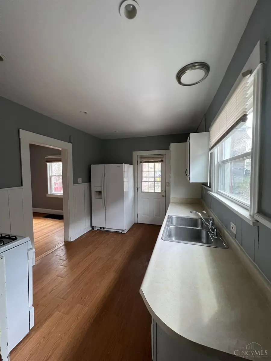 451 Lloyd Place, Cincinnati, OH 45243 - #3