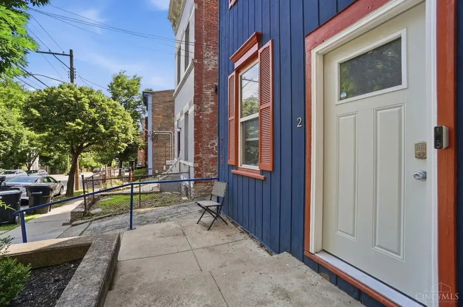 2149 W Clifton Avenue, Cincinnati, OH 45219 - #3