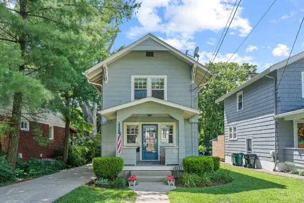 3669 Stettinius Avenue, Cincinnati, OH 45208