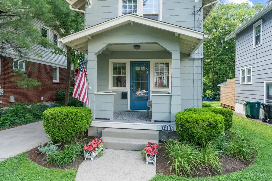 3669 Stettinius Avenue, Cincinnati, OH 45208 - #2