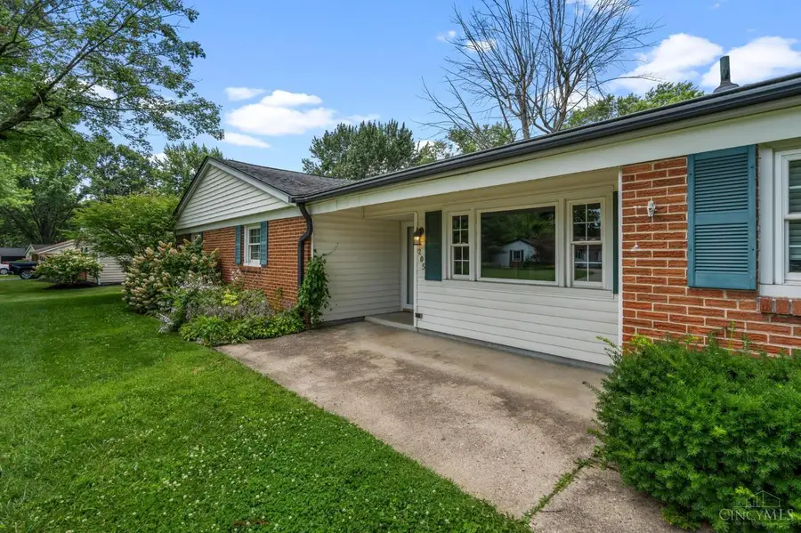 205 Tuxworth Road, Centerville, OH 45458 - #3