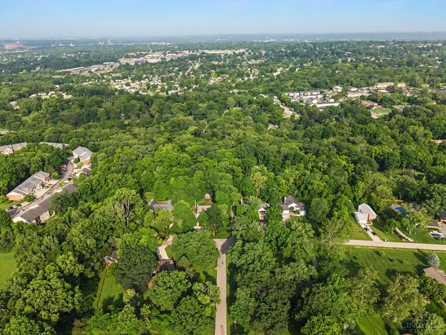 4102 Gregory Drive, Middletown, OH 45005 - #3