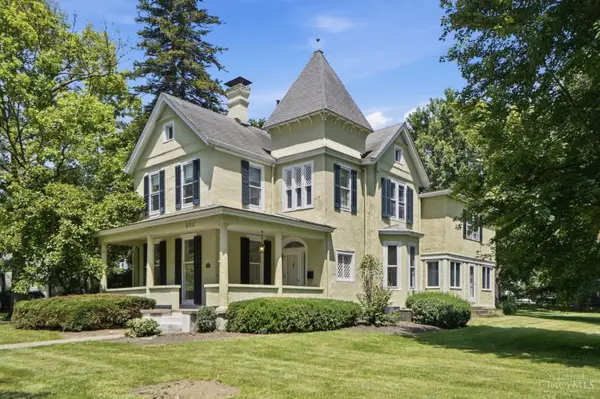 302 Oxford Avenue, Terrace Park, OH 45174