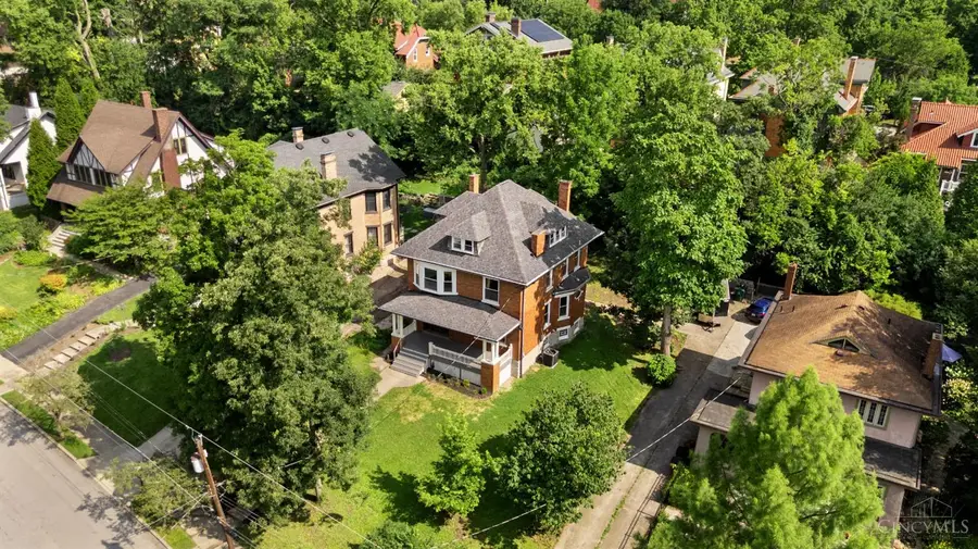 1028 Valley Lane, Cincinnati, OH 45229 - #2