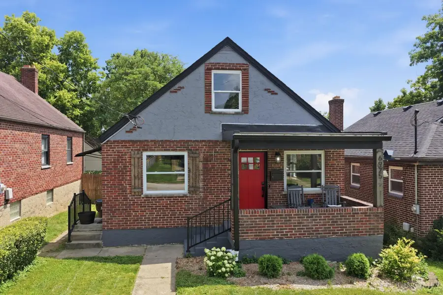 6925 Windward Street, Madison Place, OH 45227 - #2