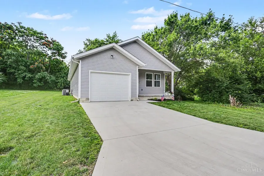 26 Miron Street, Bloomingburg, OH 43106 - #3