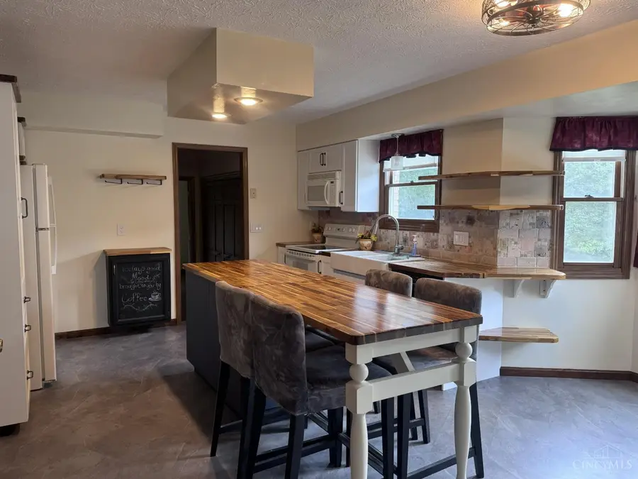 8295 Beckett Station Drive, West Chester, OH 45069 - #3