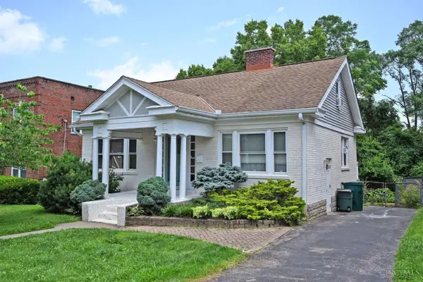 5830 Woodmont Avenue, Cincinnati, OH 45213