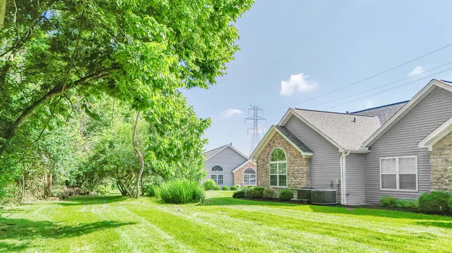 401 St Andrews Circle, Miami, OH 45150 - #3