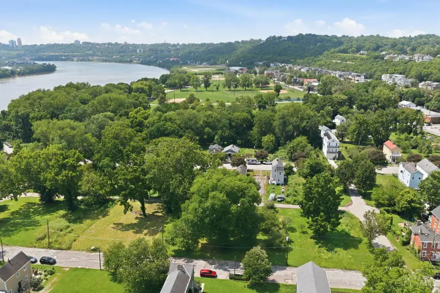 225 Worth Street, Cincinnati, OH 45226 - #3