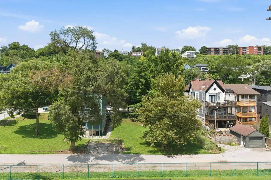 3035 Riverside Drive, Cincinnati, OH 45226 - #3