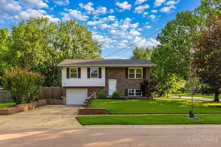 226 Goodrich Lane, Cincinnati, OH 45233 - #3