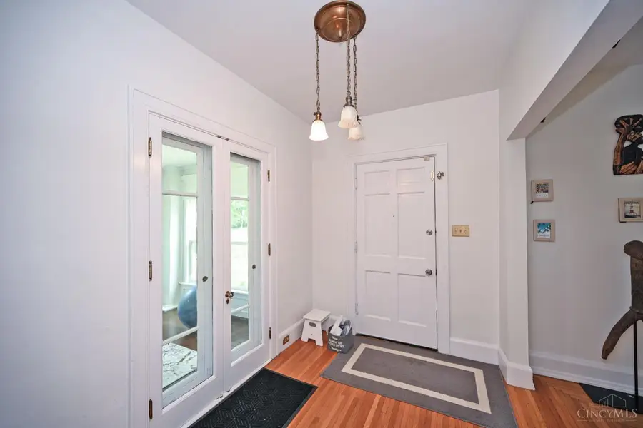 720 Red Bud Avenue, Cincinnati, OH 45229 - #3