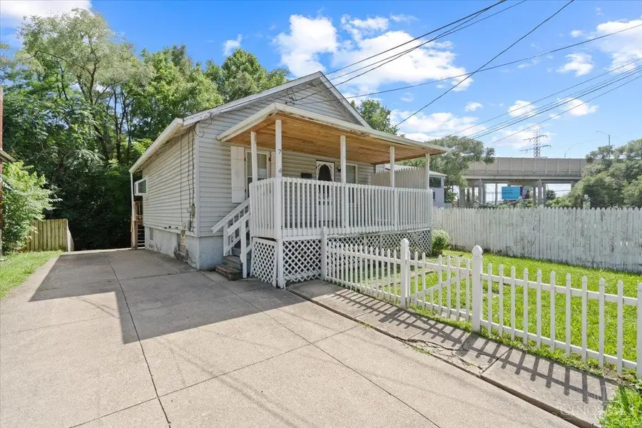 7 De Camp Avenue, Cincinnati, OH 45216 - #2
