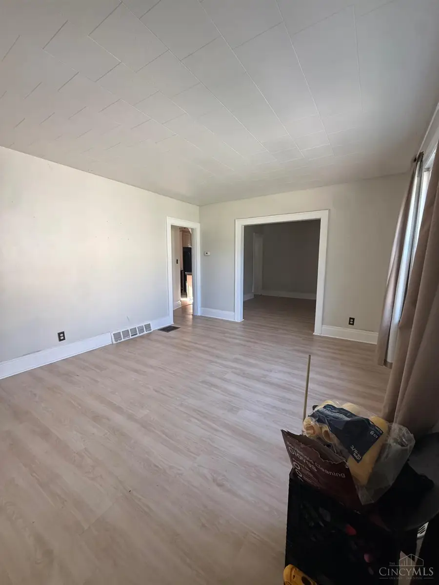 4302 Harding Avenue, Cheviot, OH 45211 - #2