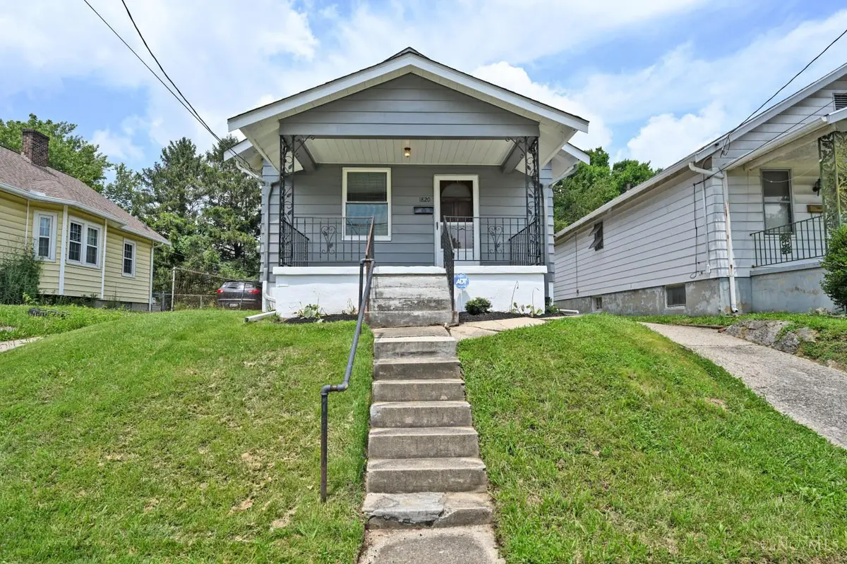 1820 De Armand Avenue, Cincinnati, OH 45239 - #1