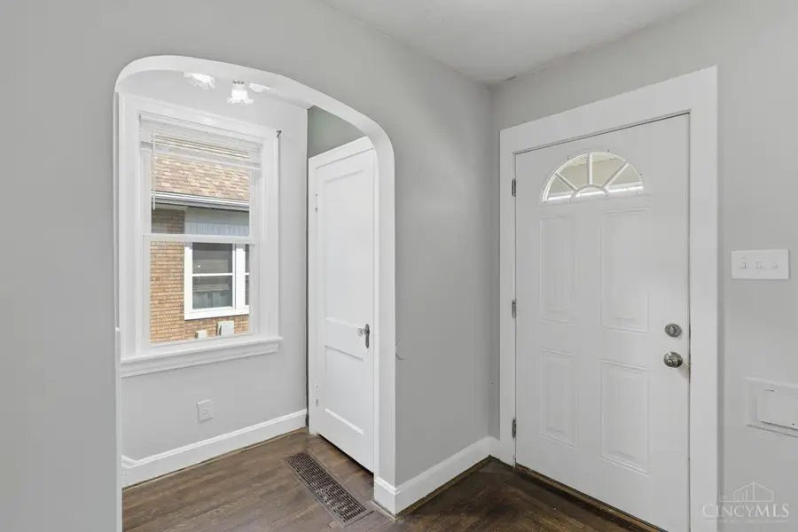 1714 Waltham Avenue, North College Hill, OH 45239 - #3